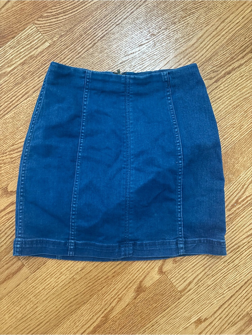 Free people denim skirt size 0